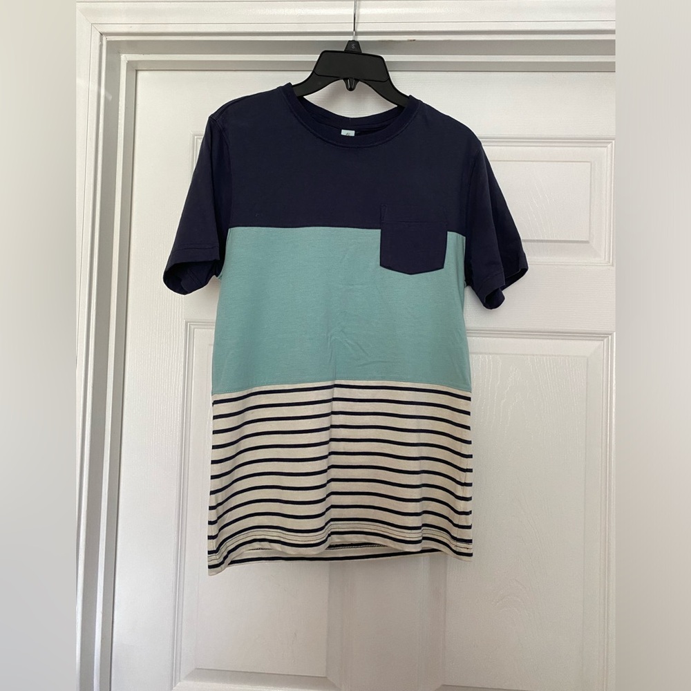 Two boys round neck T-shirts with stripes